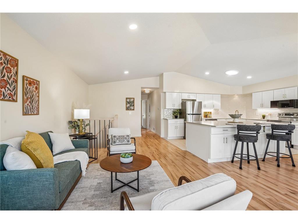 425 Crestview Drive S Maplewood MN 55119 7083829 image10