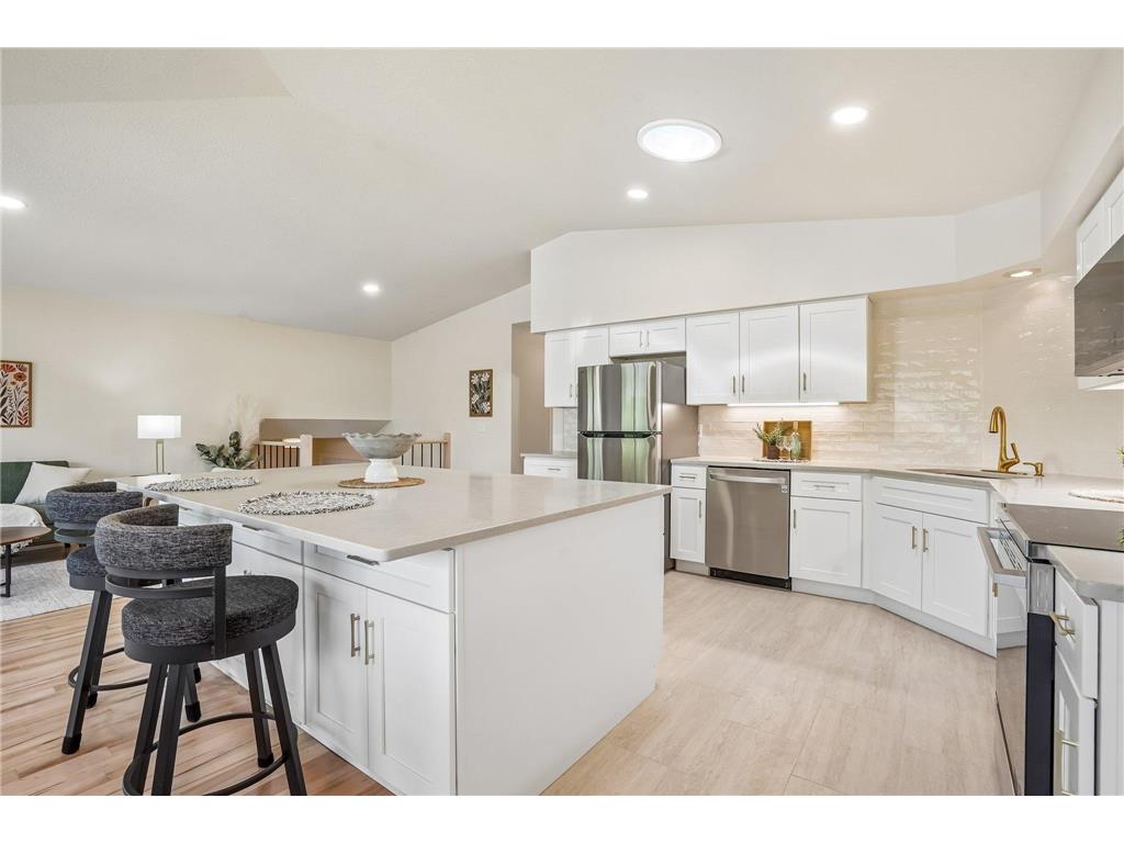 425 Crestview Drive S Maplewood MN 55119 7083829 image16