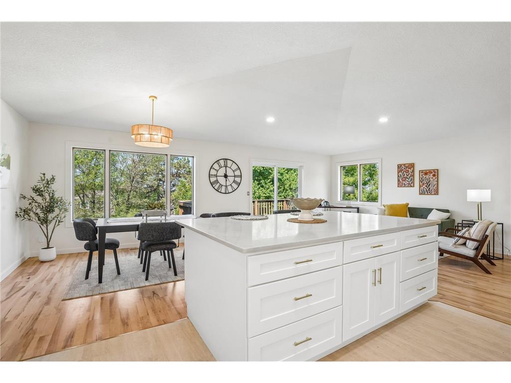 425 Crestview Drive S Maplewood MN 55119 7083829 image19