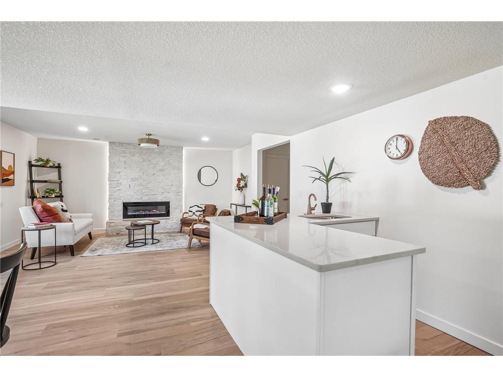 425 Crestview Drive S Maplewood MN 55119 7083829 image36