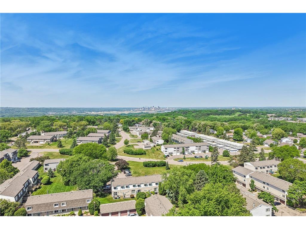 425 Crestview Drive S Maplewood MN 55119 7083829 image73