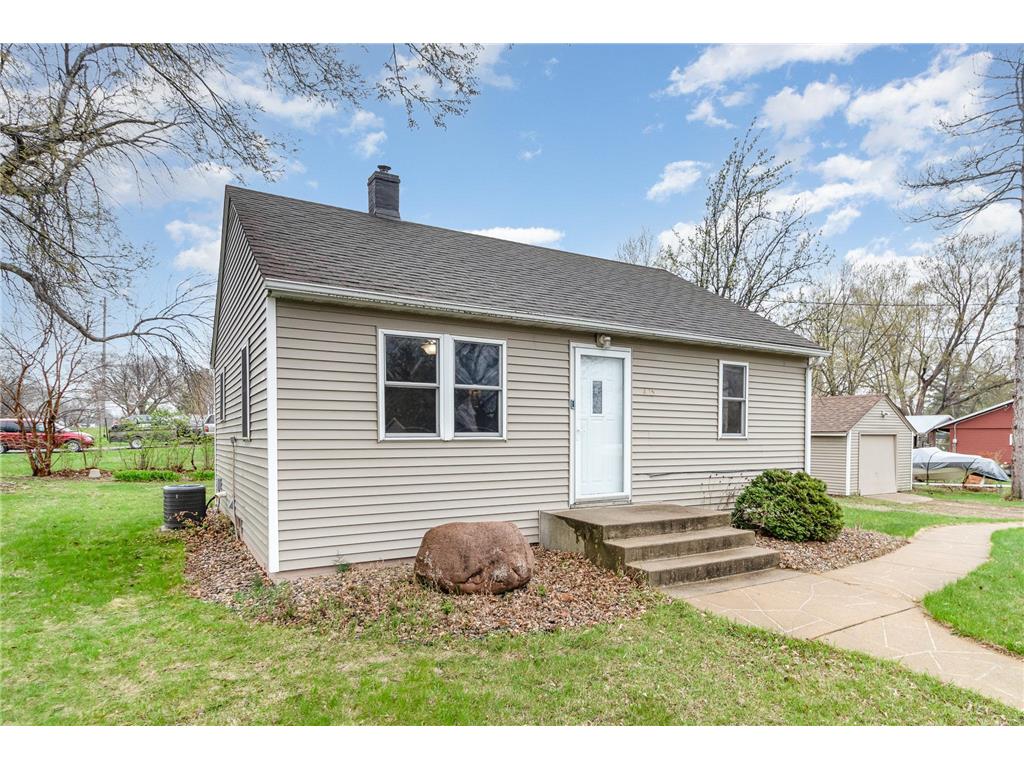 425 E Court Street Belle Plaine MN 56011 6694345 image1