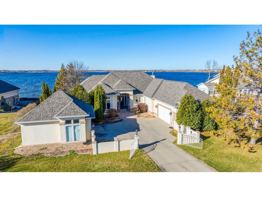 425 Irving Beach Drive SW Bemidji MN 56601 - Irving 7045566 image1