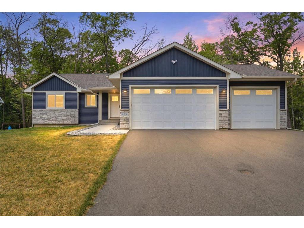 425 Knollwood Avenue Saint Croix Falls WI 54024 7084121 image1