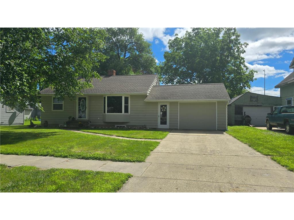 425 Rohrer Street Round Lake MN 56167 6562306 image1