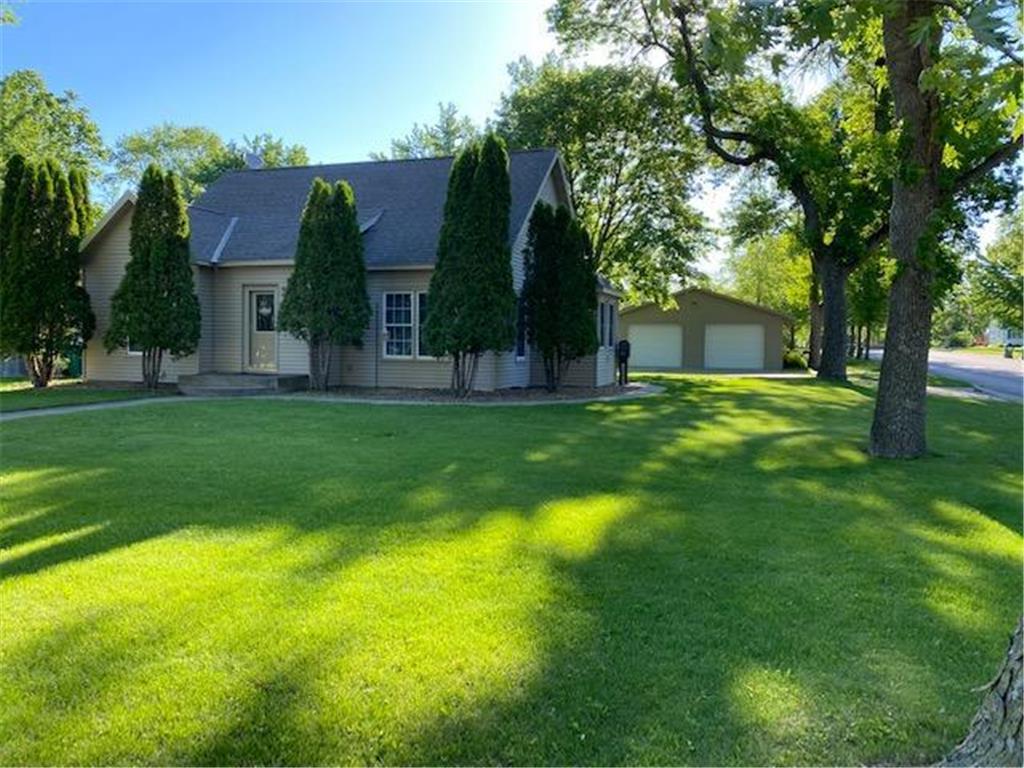 425 S Armstrong Avenue, Litchfield, MN, 55355 MLS 6214120 Edina Realty