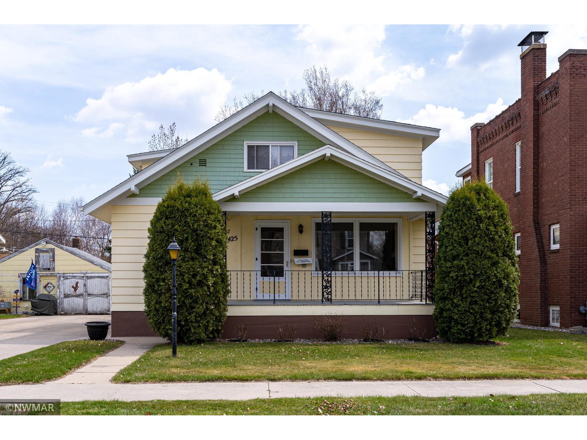 425 S Ash Street, Crookston, MN, 56716 MLS 5748770 Edina Realty