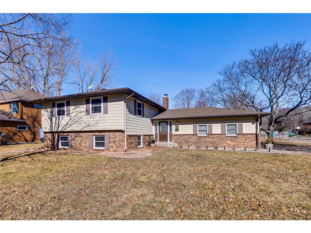 425 Suzanne Avenue Shoreview MN 55126 6497395 image1
