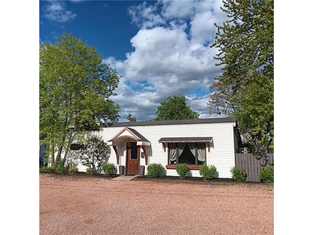 425 Tainter Avenue Rice Lake WI 54868 6726823 image1