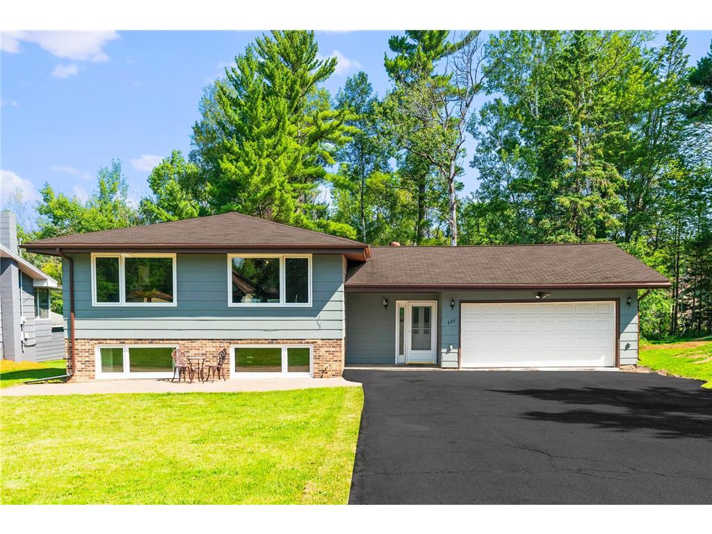 425 W Cleveland Street Duluth MN 55811 6573499 image1