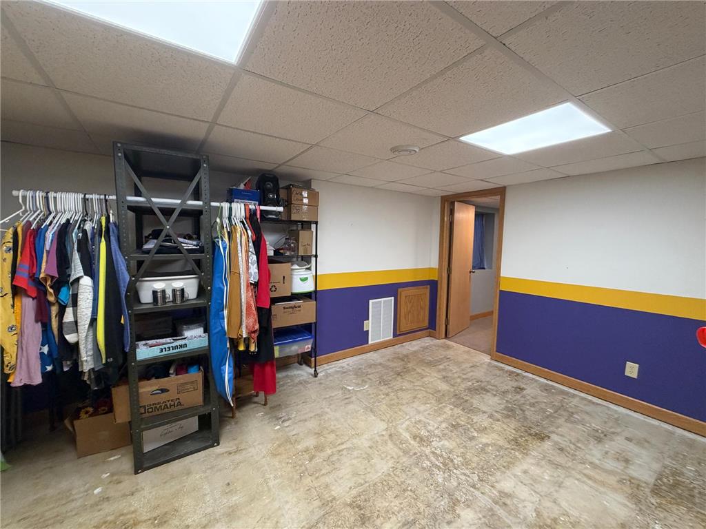 425 W Dodge Street Luverne MN 56156 7086298 image27