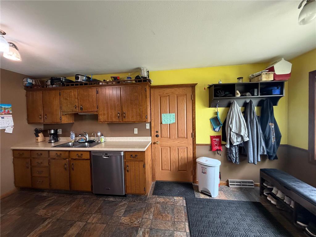 425 W Dodge Street Luverne MN 56156 7086298 image4