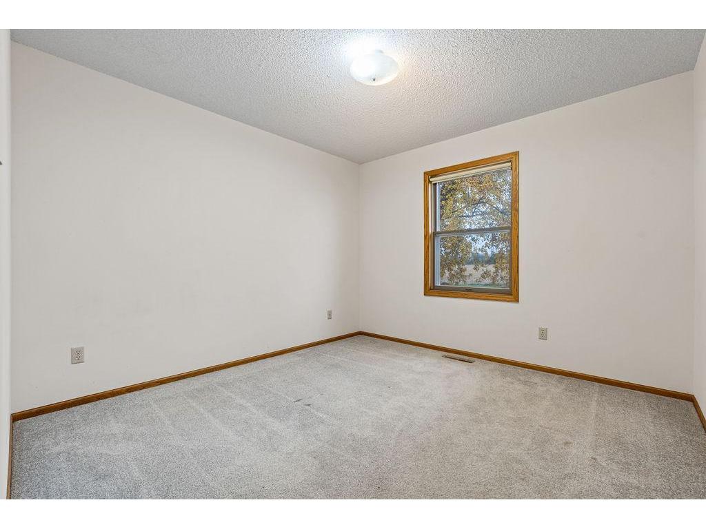 425 W Franklin Street Morristown MN 55052 - Cannon River 7063190 image25