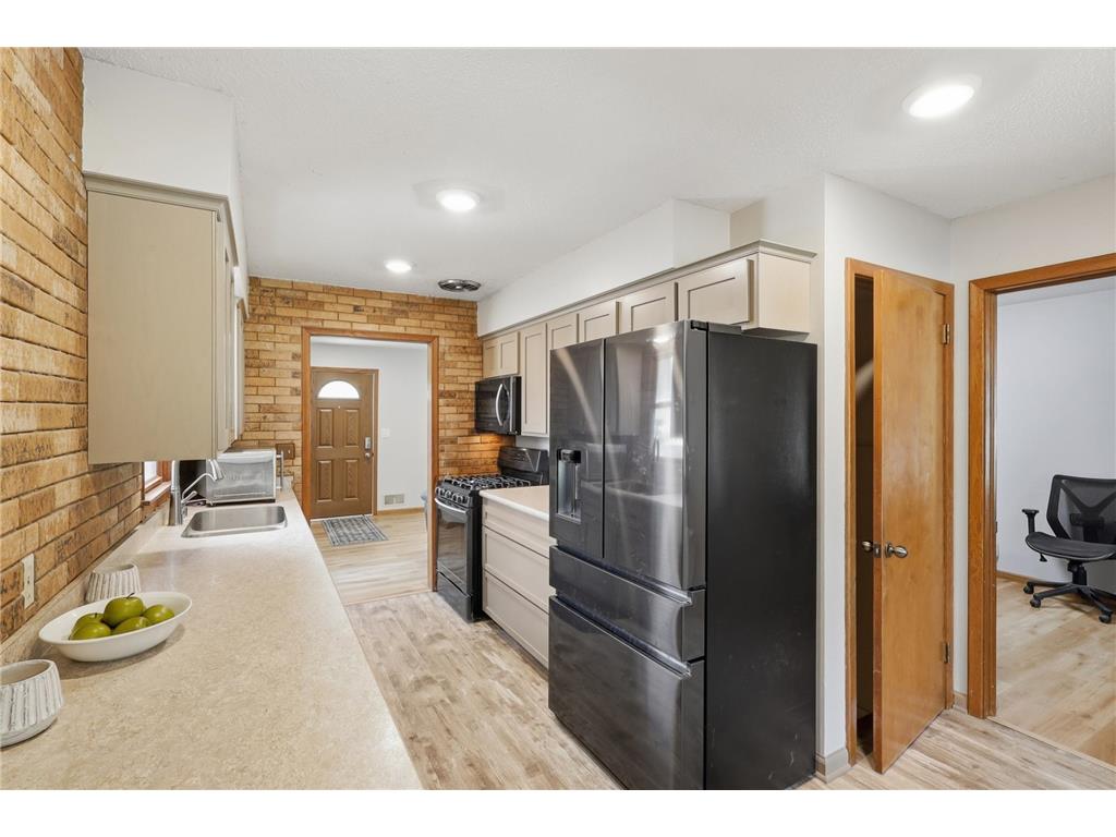 4250 Diamond Drive Eagan MN 55122 7103078 image8