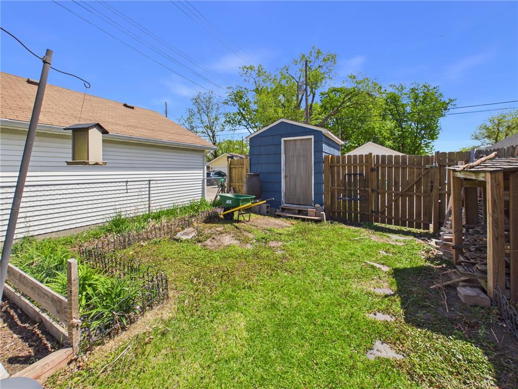 4250 Welcome Avenue N Crystal MN 55422 7070520 image9