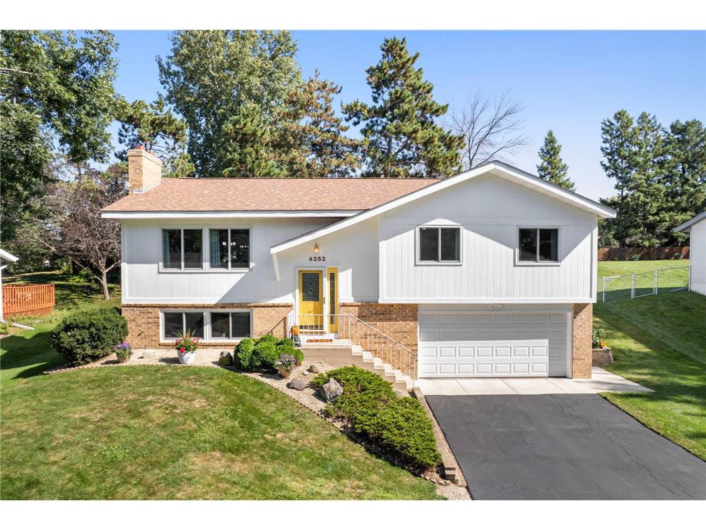 4252 Heritage Drive Vadnais Heights MN 55127 6791510 image1