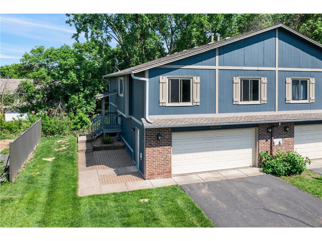 4252 Thornhill Lane Vadnais Heights MN 55127 6726099 image1