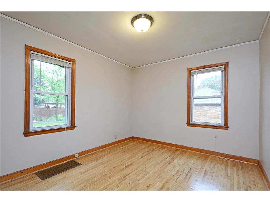 4255 Thomas Avenue N Minneapolis MN 55412 7105318 image15