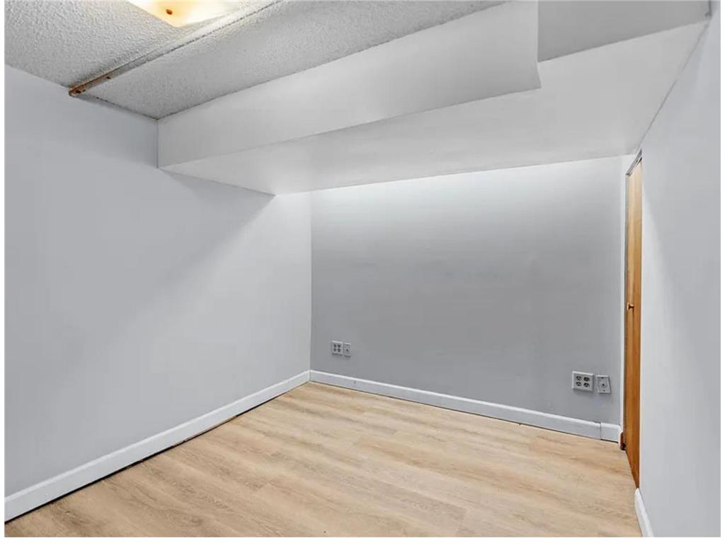 4255 Thomas Avenue N Minneapolis MN 55412 7105318 image20