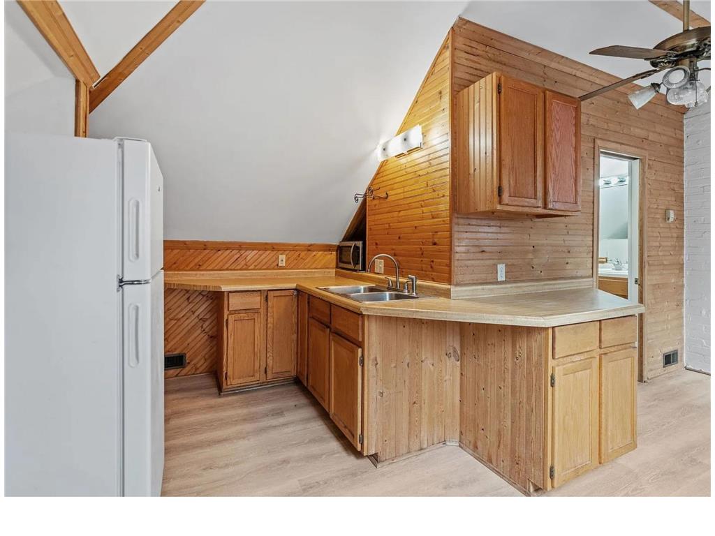 4255 Thomas Avenue N Minneapolis MN 55412 7105318 image22