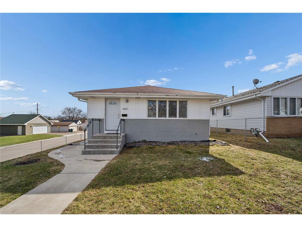 4257 5th Street NE Columbia Heights MN 55421 7047717 image1