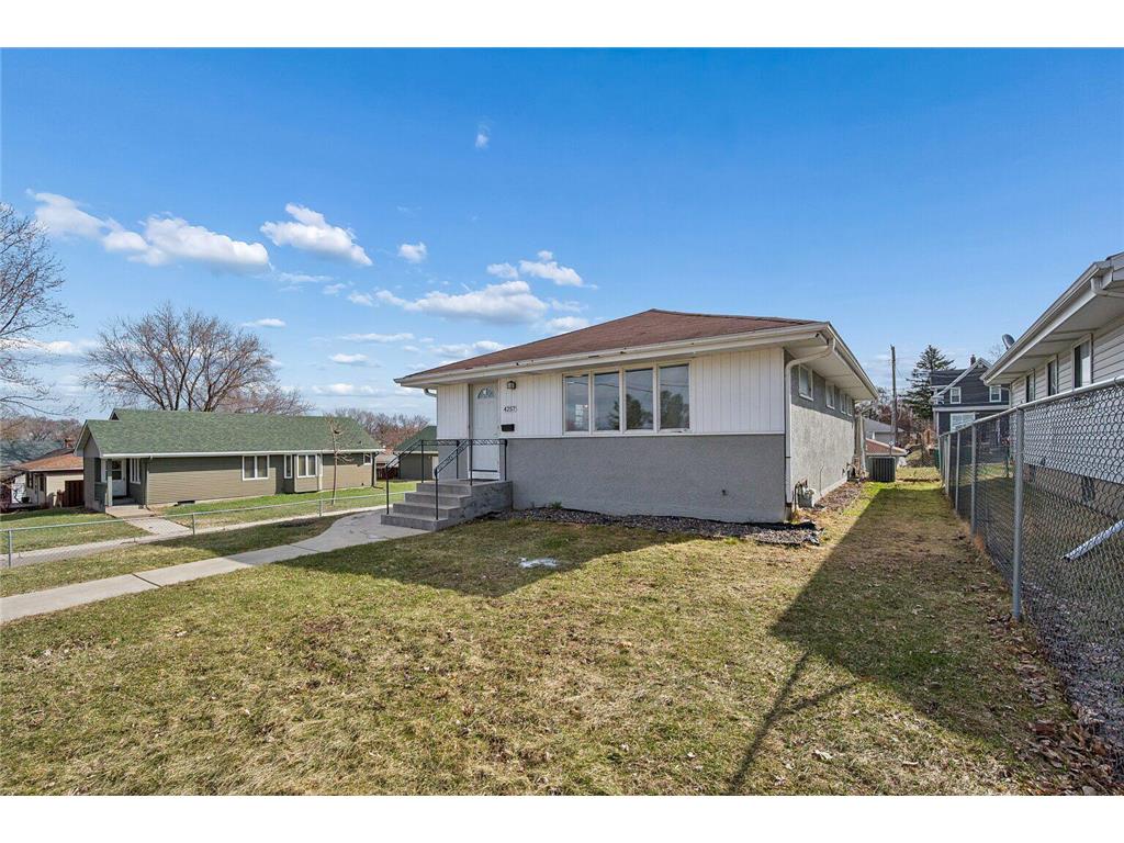 4257 5th Street NE Columbia Heights MN 55421 7047717 image2