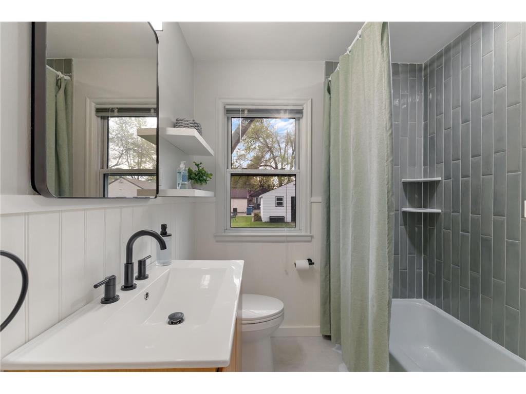 4257 Drew Avenue N Robbinsdale MN 55422 7067732 image17