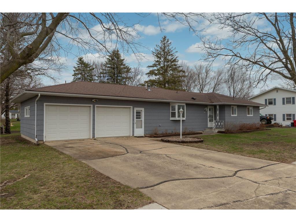 426 1st Street SE Hayfield MN 55940 6707419 image1
