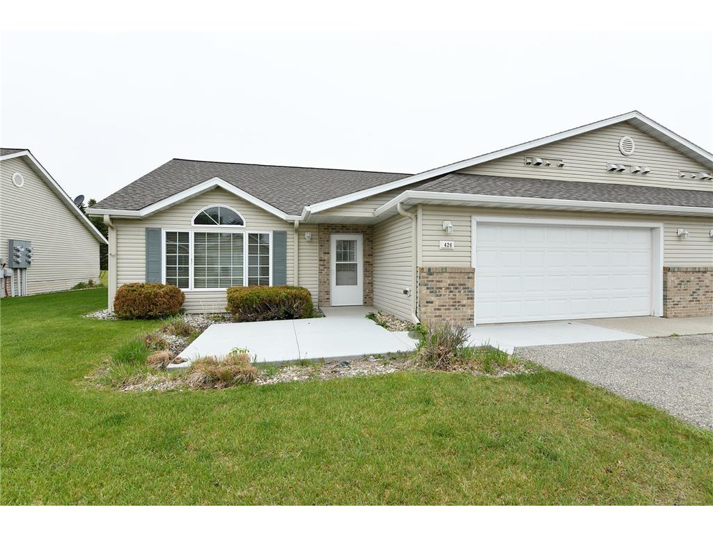 426 30th Street N Moorhead MN 56560 7076616 image1