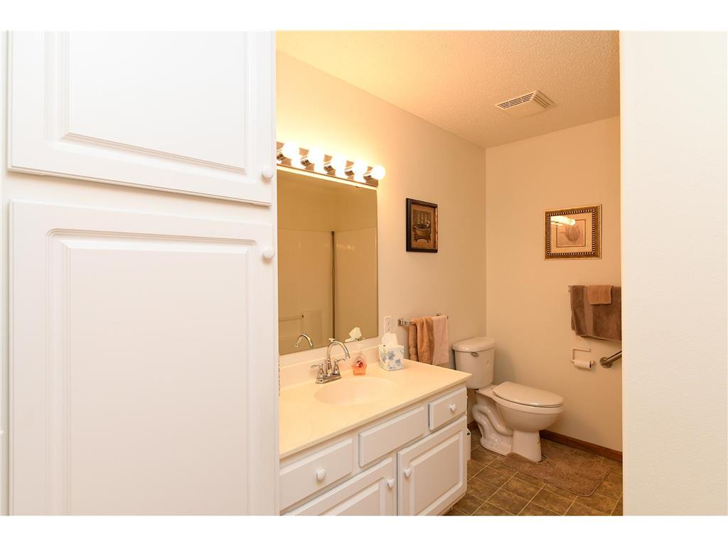 426 30th Street N Moorhead MN 56560 7076616 image18