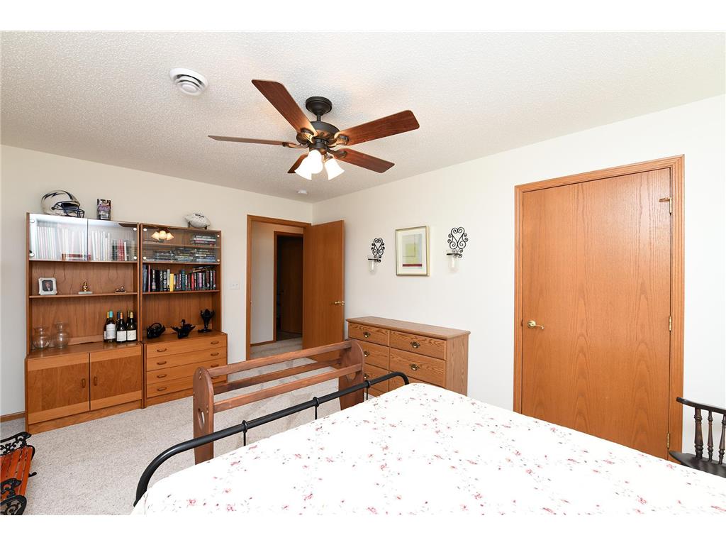 426 30th Street N Moorhead MN 56560 7076616 image20