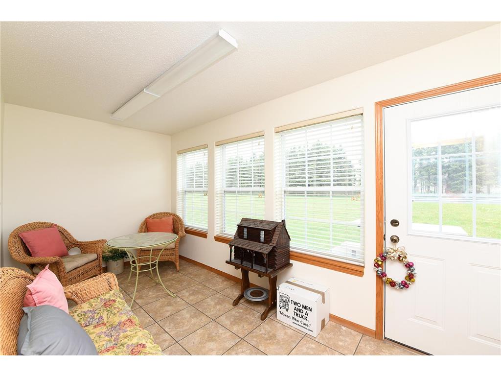 426 30th Street N Moorhead MN 56560 7076616 image24