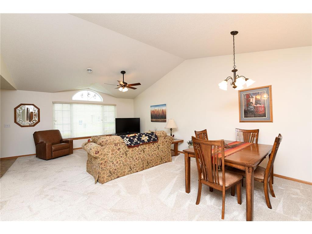426 30th Street N Moorhead MN 56560 7076616 image8