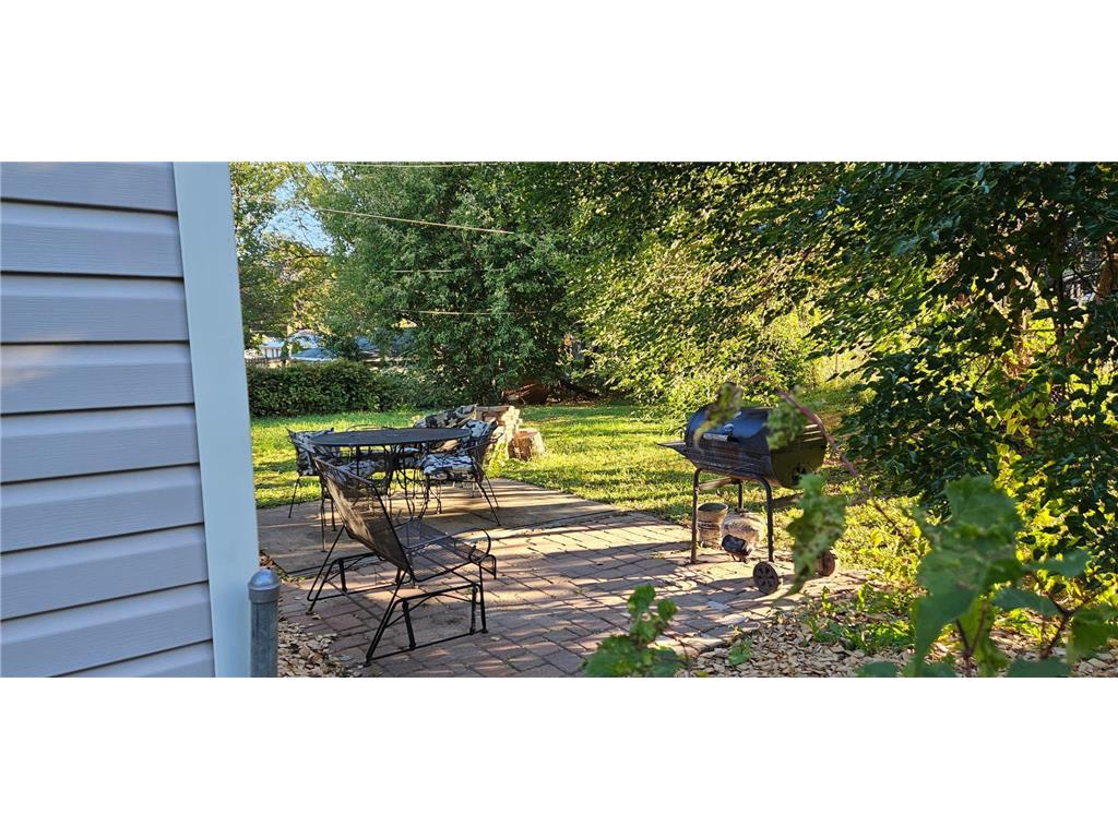 426 Griffith Street Saint Paul MN 55106 7042286 image2