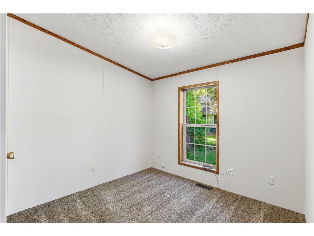 426 Railroad Avenue Ellsworth WI 54011 7079853 image16