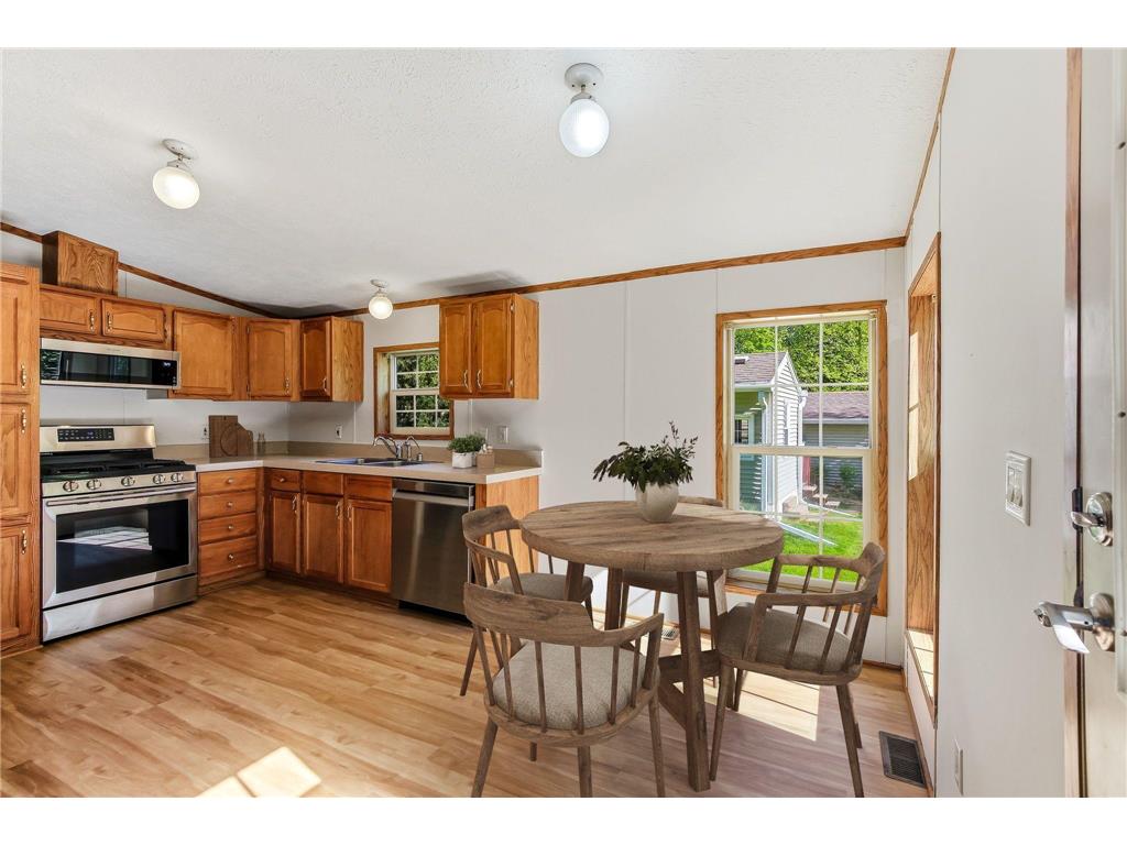426 Railroad Avenue Ellsworth WI 54011 7079853 image6