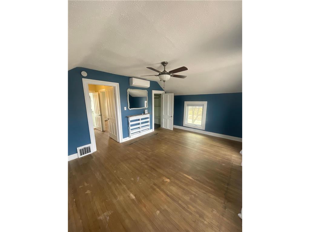 426 W 4th Street Winona MN 55987 7036886 image15