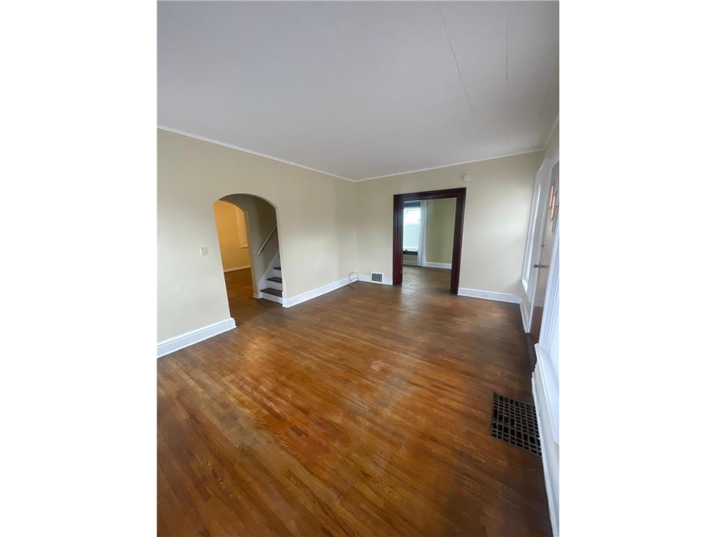 426 W 4th Street Winona MN 55987 7036886 image3