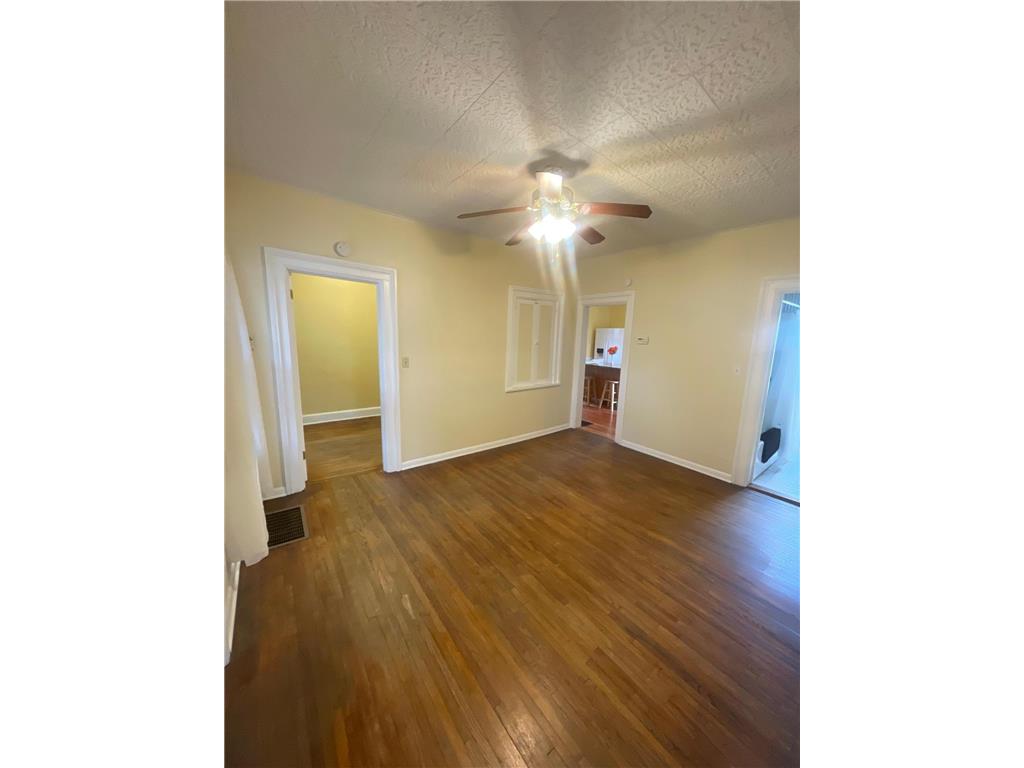 426 W 4th Street Winona MN 55987 7036886 image5