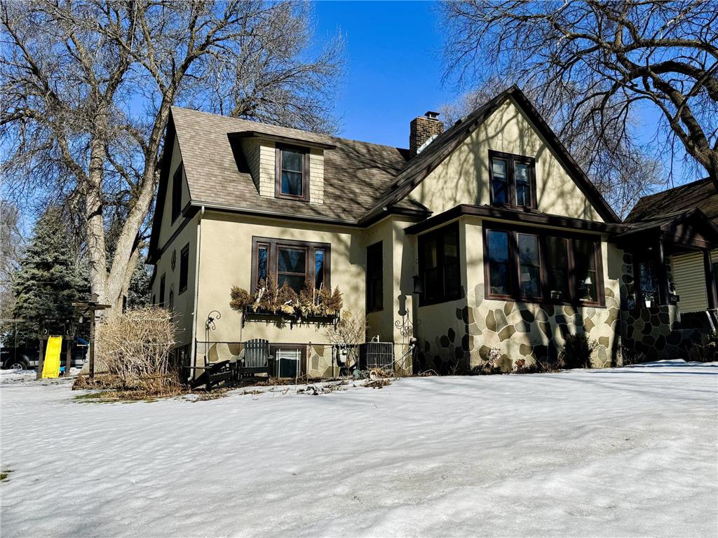 426 W Cherry Avenue Fergus Falls MN 56537 7022434 image1