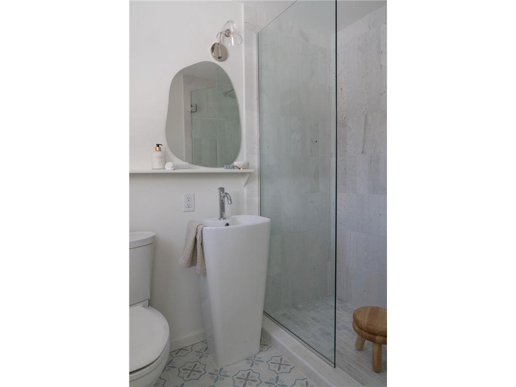 4261 Winchester Court Minnetonka MN 55345 7018342 image17