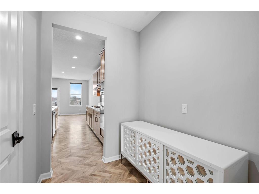 4263 Swallowtail Lane Woodbury MN 55129 7011908 image33