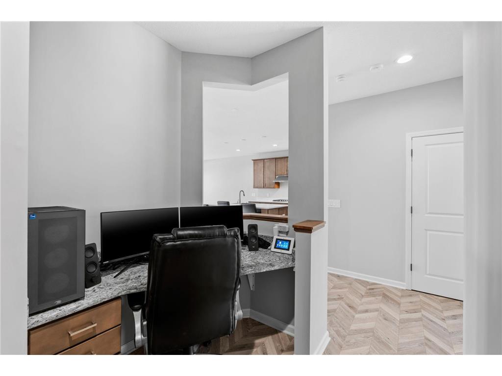 4263 Swallowtail Lane Woodbury MN 55129 7011908 image36