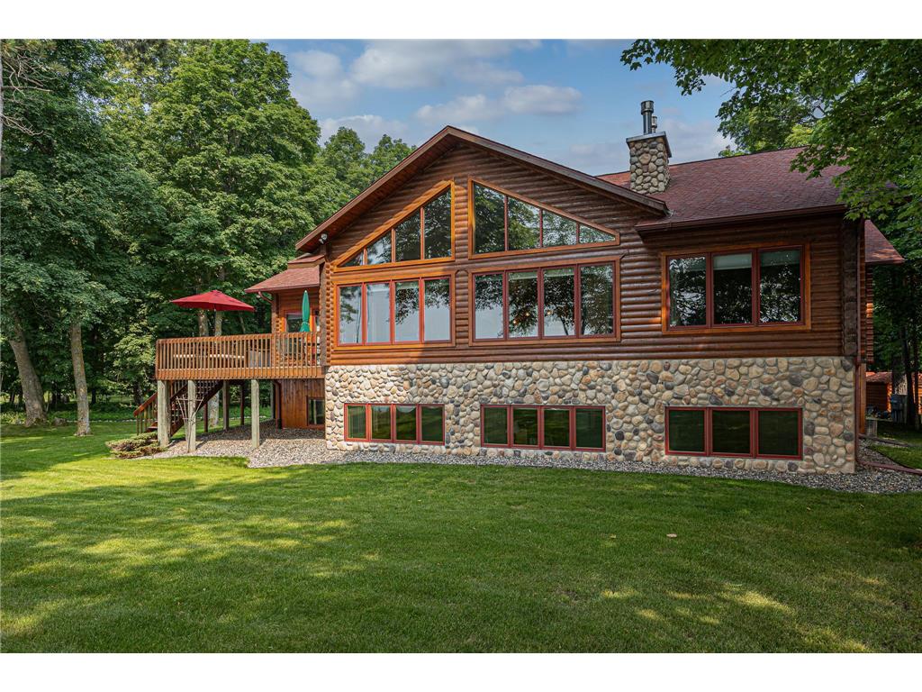 4268 Falcon Trail NW Hackensack MN 56452 - Woman 6405923 image1