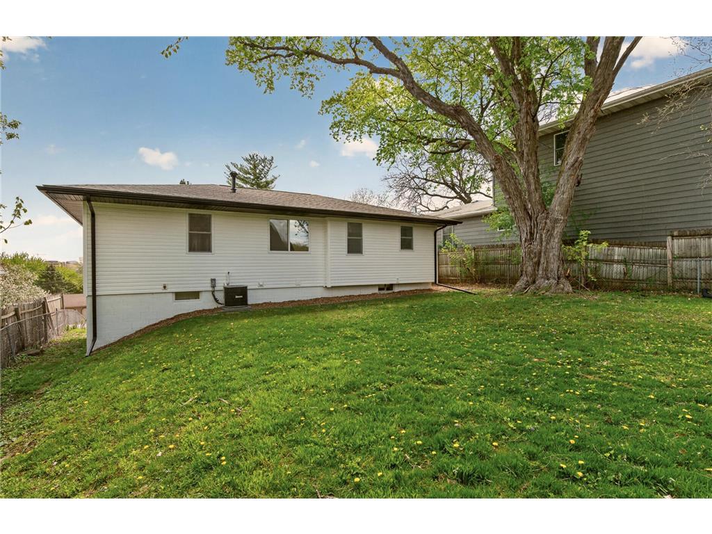 427 21st Avenue SW Rochester MN 55902 7070918 image2