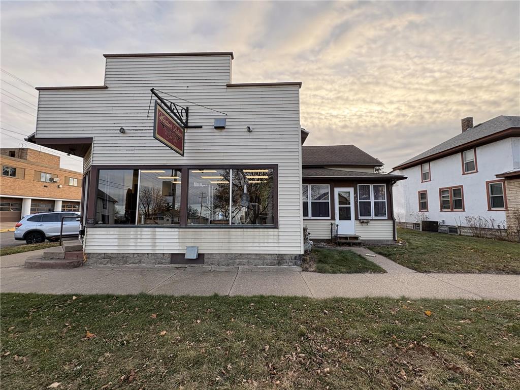 427 E 3rd Street Winona MN 55987 6635356 image1
