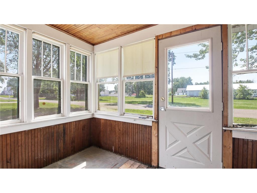 427 E River Avenue Barron WI 54812 7105470 image11