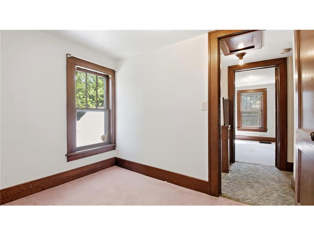427 E River Avenue Barron WI 54812 7105470 image16