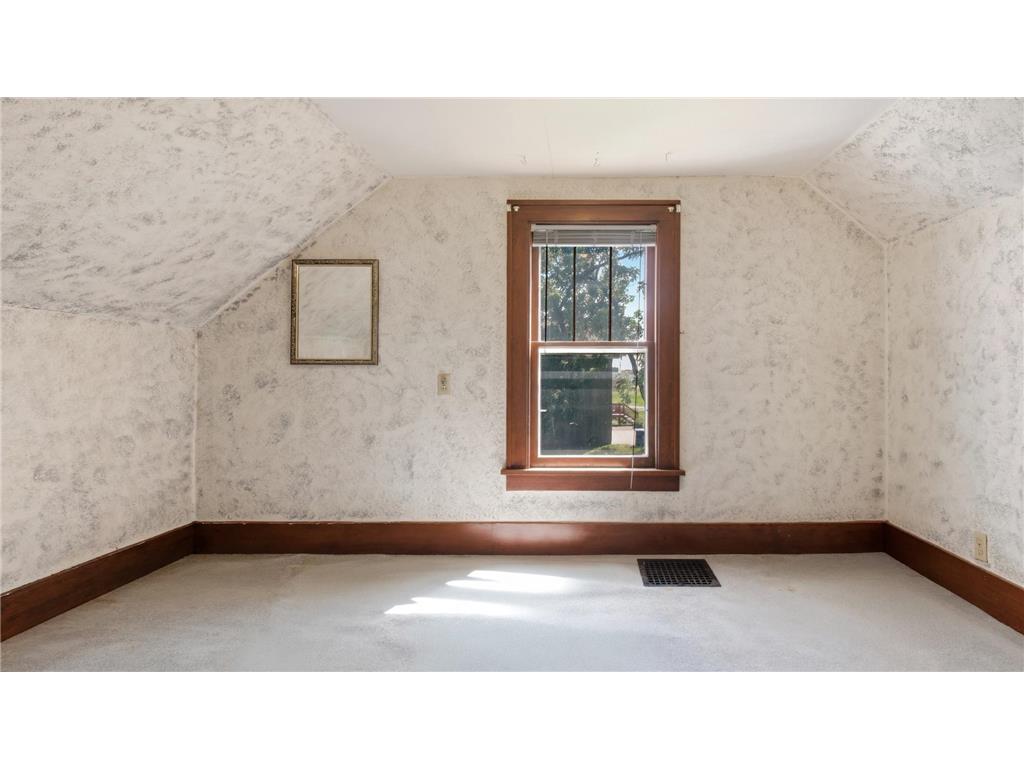 427 E River Avenue Barron WI 54812 7105470 image17
