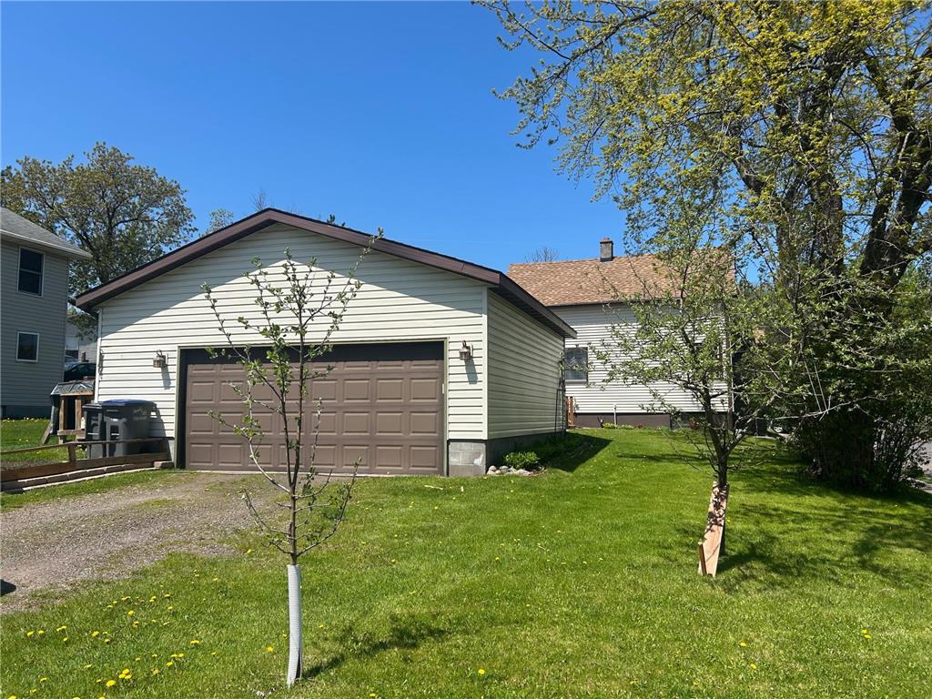 427 N 63rd Avenue W Duluth MN 55807 7083747 image3